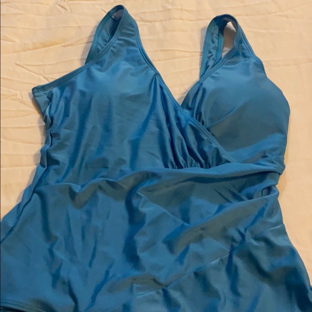 Swimming suit